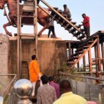 आकाश कोकाटे यांच्याकडून स्वराज्य ध्वजस्तंभ व शिवजयंती तयारीची पाहणी