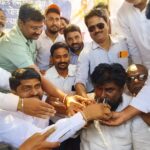 जिजाऊ चौक ते बोंबले हनुमान चौक रस्त्यासाठीचे आमरण उपोषण पाचव्या दिवशी स्थगित